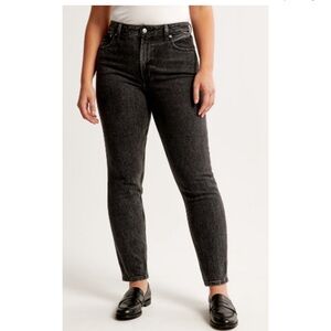 Abercrombie and Fitch Curve Love High Rise Mom Black Jean Size 27